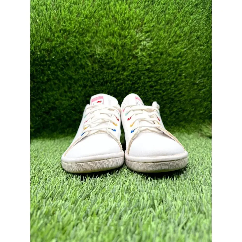 Adidas x Hello Kitty Stan Smith ID7231 Athletic Sneaker Girls 3 White Synthetic
